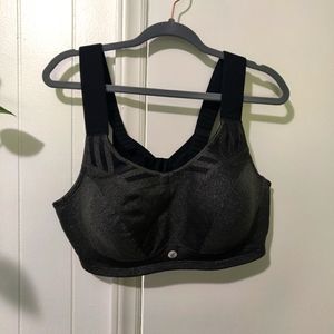 LIVI Active high-impact sports bra